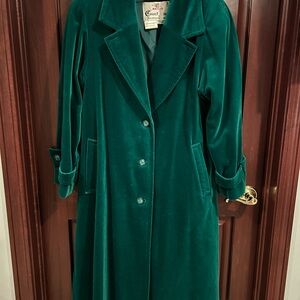 Count Romi Vintage Emerald Green Velvety Full Length Coat